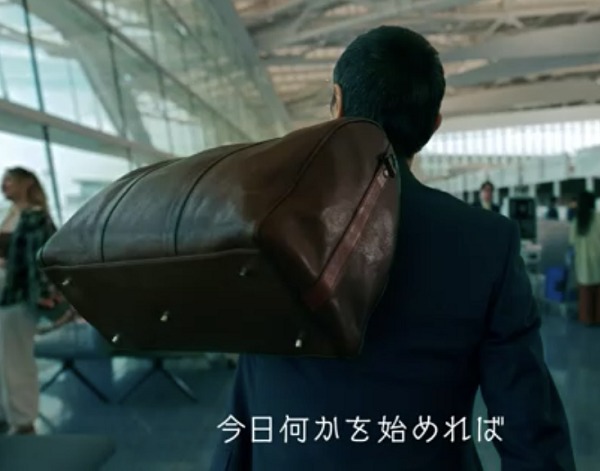 矢沢永吉さんがＣＭでココマイスターのボストンバッグを使用！